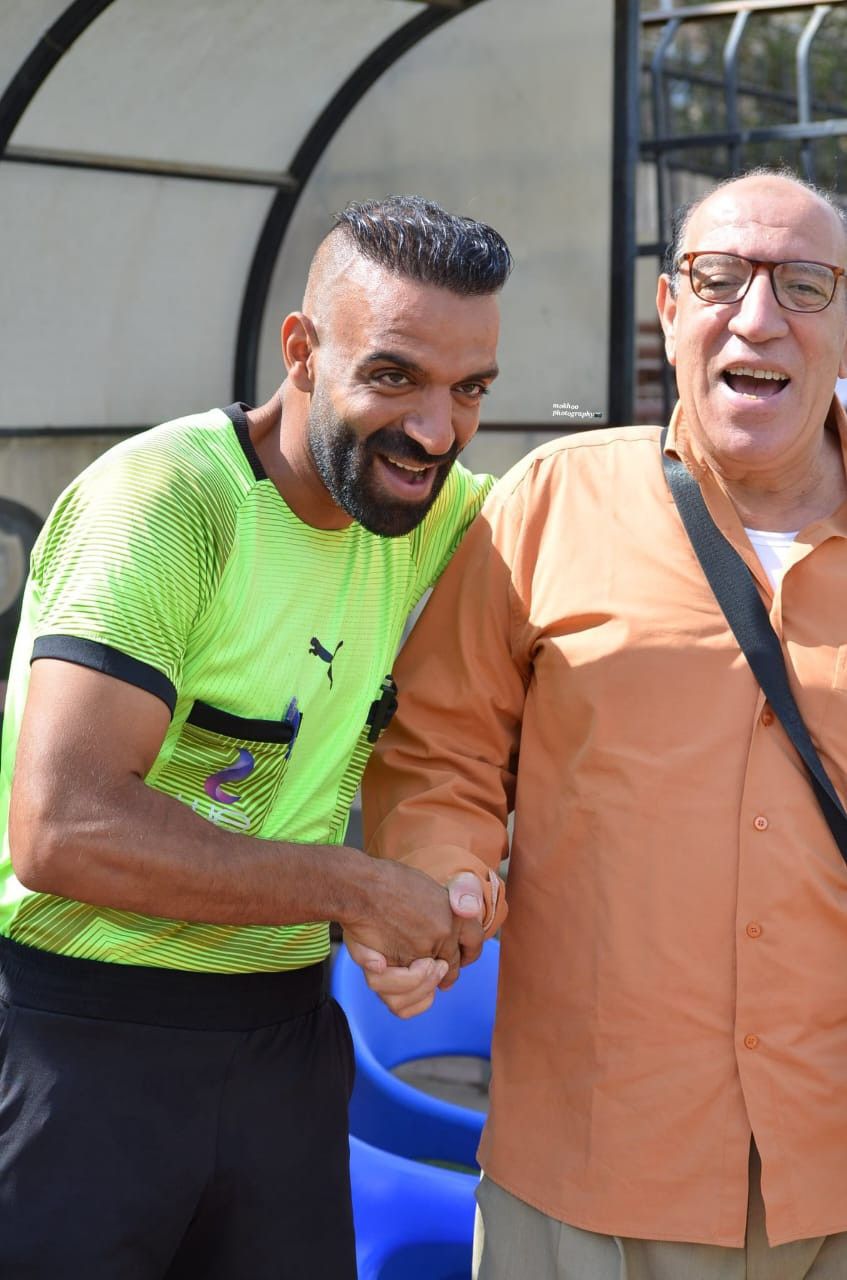 يعتبره "var"بشري في المدرجات..قصة الحكم حسام عطوة ووالده في ملاعب القسم الثاني - الخليج الان