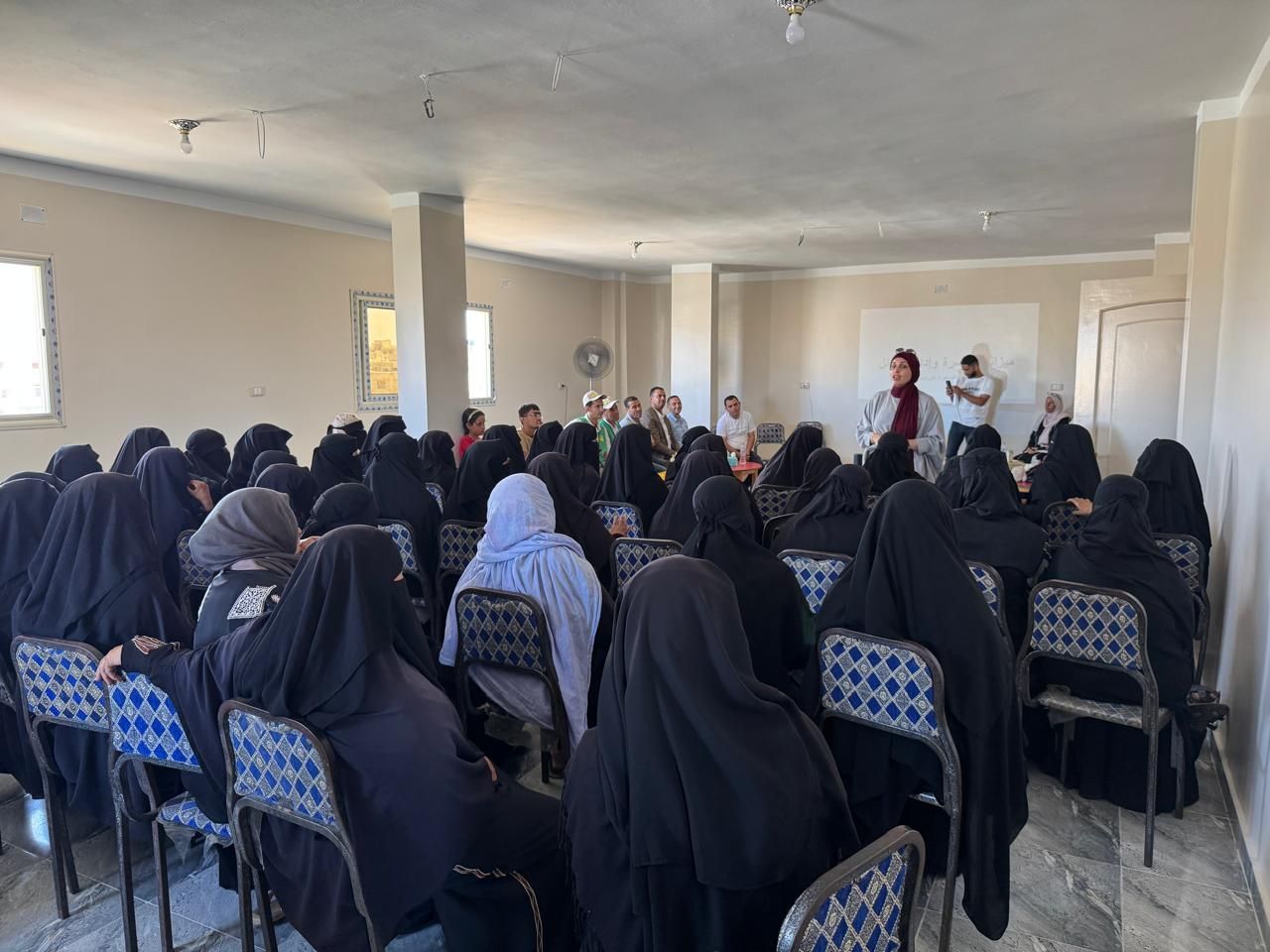 بحوث الصحراء يُطلق برنامجًا تدريبيًا لتمكين المرأة المعيلة في الشيخ زويد - الخليج الان