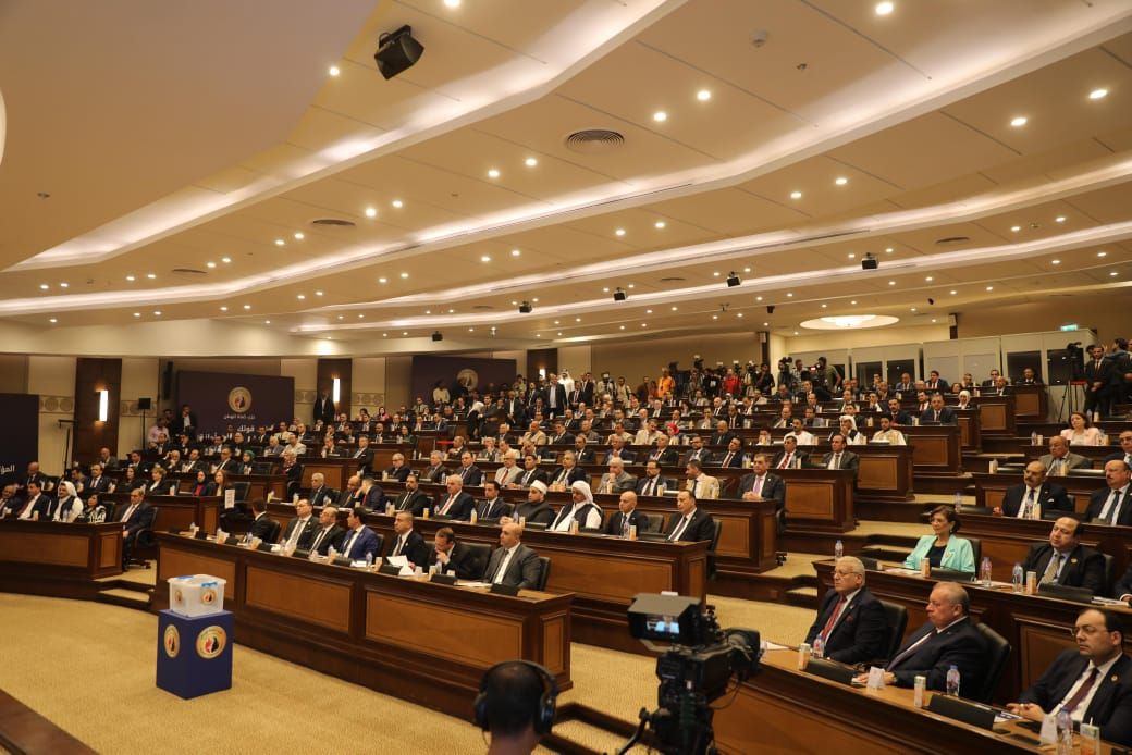 حماة الوطن يعقد المؤتمر العام غير العادي.. والفريق محمد عباس حلمي رئيسا للحزب - الخليج الان