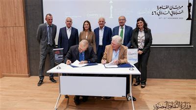 مهرجان القاهرة السينمائي وجامعة كوفنتري يوقعان مذكرة تفاهم ويفتتحان مركز كوفنتري الإعلامي.. صور - الخليج الان