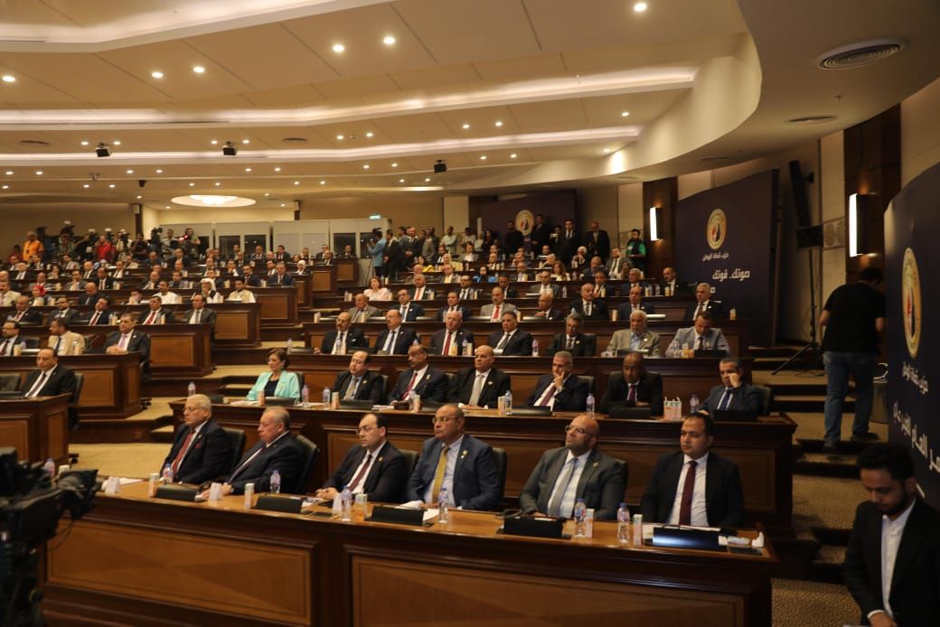 حماة الوطن يعقد المؤتمر العام غير العادي.. والفريق محمد عباس حلمي رئيسا للحزب - الخليج الان