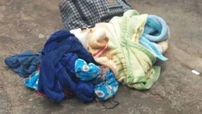 ملفوف بجوار كولدير مياه.. العثور على رضيع حديث الولادة بمدينة قويسنا - الخليج الان