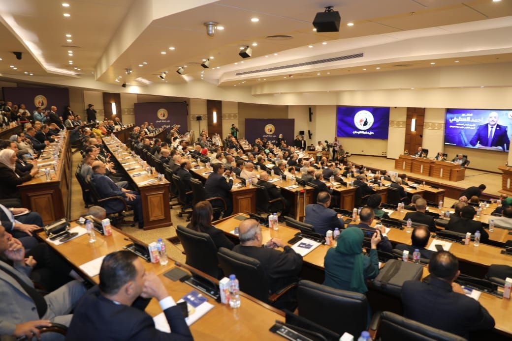 حماة الوطن يعقد المؤتمر العام غير العادي.. والفريق محمد عباس حلمي رئيسا للحزب - الخليج الان