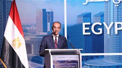 وزير الاتصالات: استراتيجية المدن الذكية تمثل رؤية وطنية شاملة لبناء مجتمع عصرى - الخليج الان
