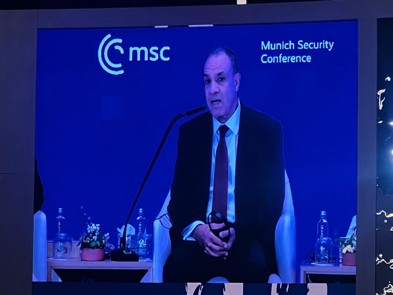 وزير الخارجية: مصر قامت بتدريب عناصر من القوات الأمنية الفلسطينية لبسط سيطرتها الأمنية على غزة - الخليج الان