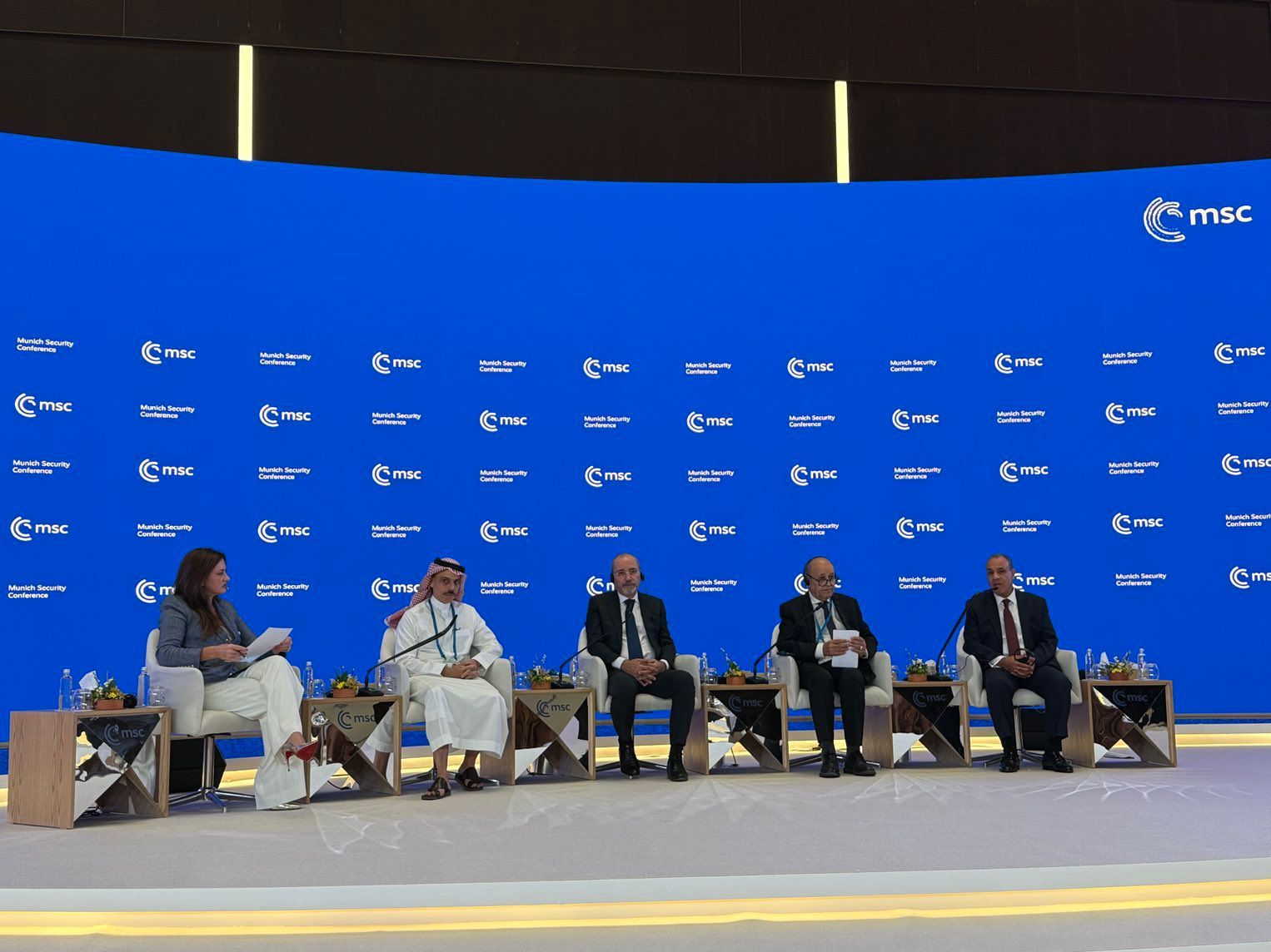 وزير الخارجية: مصر قامت بتدريب عناصر من القوات الأمنية الفلسطينية لبسط سيطرتها الأمنية على غزة - الخليج الان