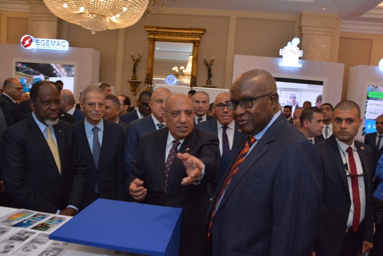 مصر تدعم التحول الطاقي بتوطين صناعة المهمات الكهربائية خلال مؤتمر APUA 2025 - الخليج الان