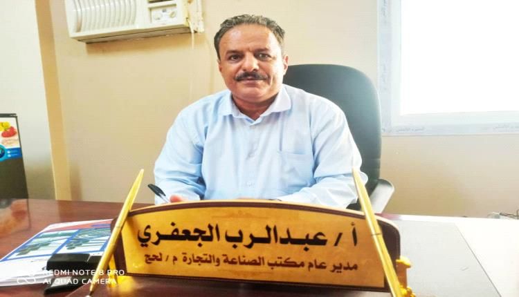 لحج.. البحث عن موقع يجمع مركبات واليات النقل الثقيل للتخفيف من الضغط على منطقة الرباط