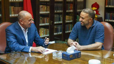 محمد سراج بعد استبعاده من قائمة الخطيب: "في ضهر الأهلي.. ويشرفني خدمته في أي وقت" - الخليج الان