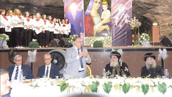 محافظ أسيوط يشارك في أمسية مصر بحضور البابا تواضروس الثاني: حدث تاريخي ورسالة روحانية