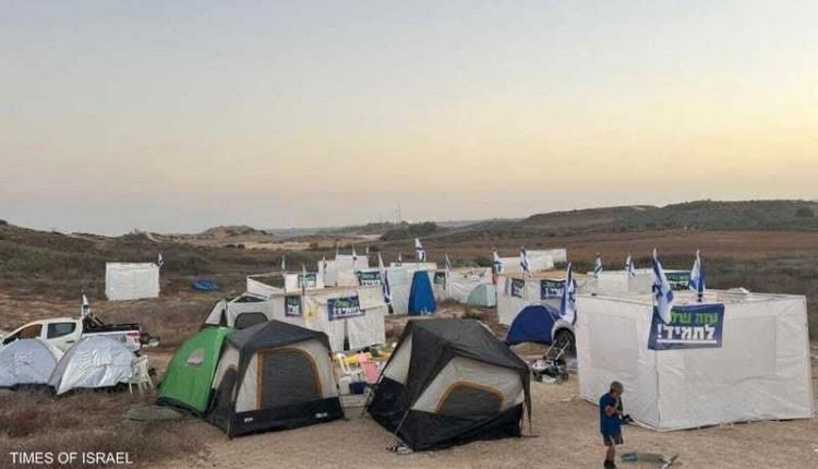 مستوطنون يمينيون ينصبون مخيما على مشارف غزة