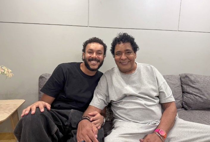 استعدادًا لديو غنائي جديد.. ويجز مع محمد منير في أحدث ظهور - الخليج الان