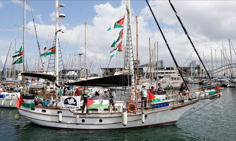 إسرائيل تحتجز 200 ناشط من أسطول الصمود في سجن كتسيعوت