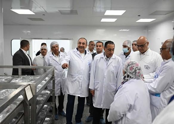 رئيس الوزراء يتفقد مصانع الأدوية المتطورة بشركة النصر للكيماويات الدوائية بالقليوبية - الخليج الان