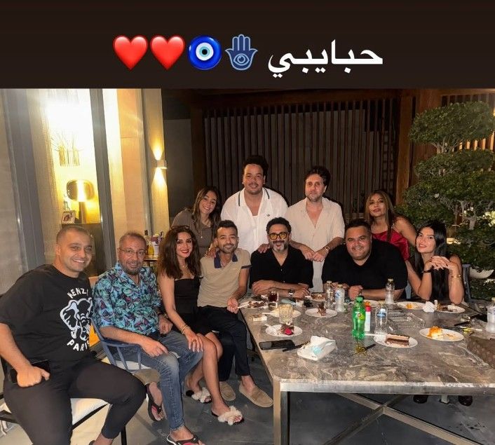 منهم محمد محي وأكرم حسني وهشام ماجد.. أنغام رفقة نجوم الفن في أحدث ظهور - الخليج الان