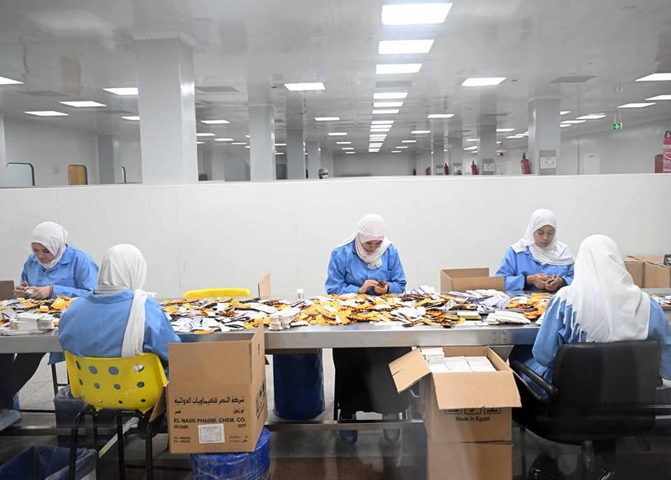 رئيس الوزراء يتفقد مصانع الأدوية المتطورة بشركة النصر للكيماويات الدوائية بالقليوبية - الخليج الان