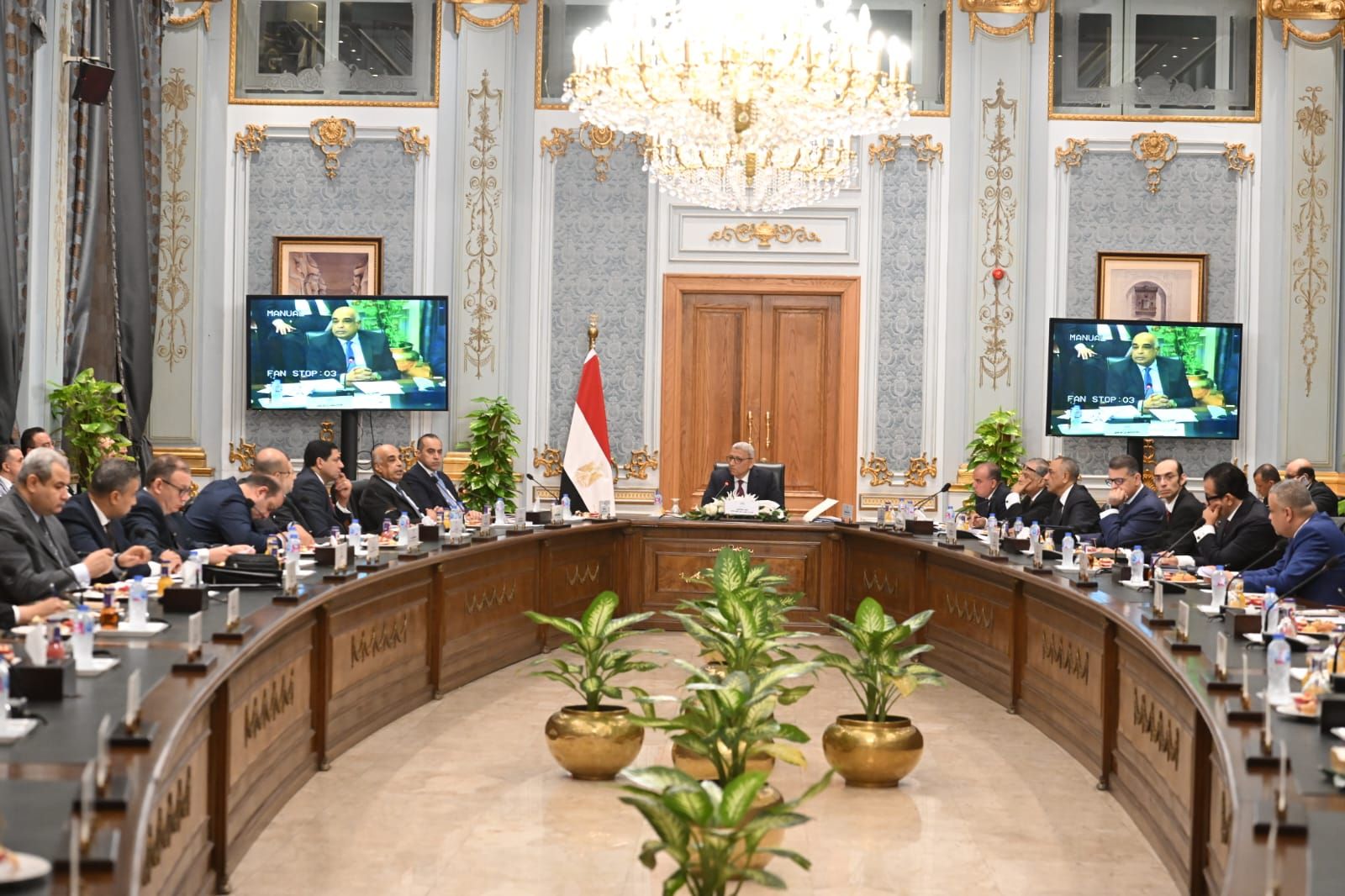 بدء أولى اجتماعات اللجنة الخاصة لإعادة دراسة المواد محل اعتراض رئيس الجمهورية على مشروع قانون الإجراءات الجنائية - الخليج الان