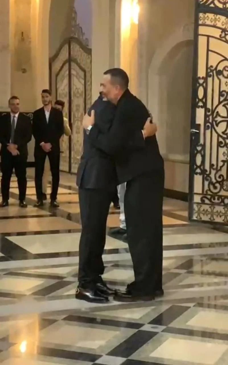 ماجد المصري ومحمود حميدة وداليا البحيري أول الحضور في زفاف نجل الفنان هاني رمزي.. صور - الخليج الان