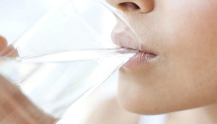 التزم بشرب كوب ماء صباح كل يوم...وشاهد ما سيحدث !