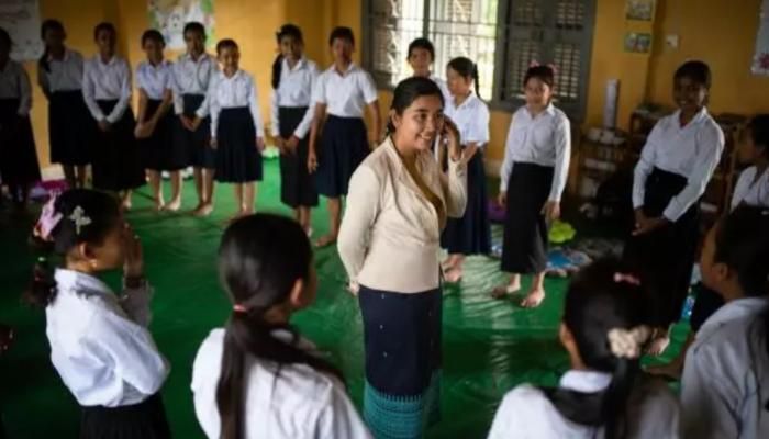 اليوم العالمي للمعلم 2025.. دعوة لإعادة صياغة المهنة بروح التعاون