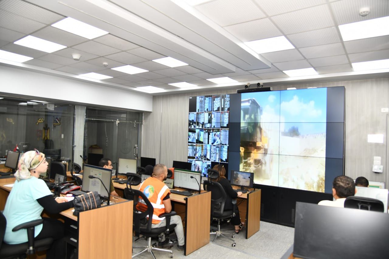 محافظ الفيوم يتابع أعمال المرحلة الثالثة من الموجة الـــ 27 لإزالة التعديات على أملاك الدولة - الخليج الان