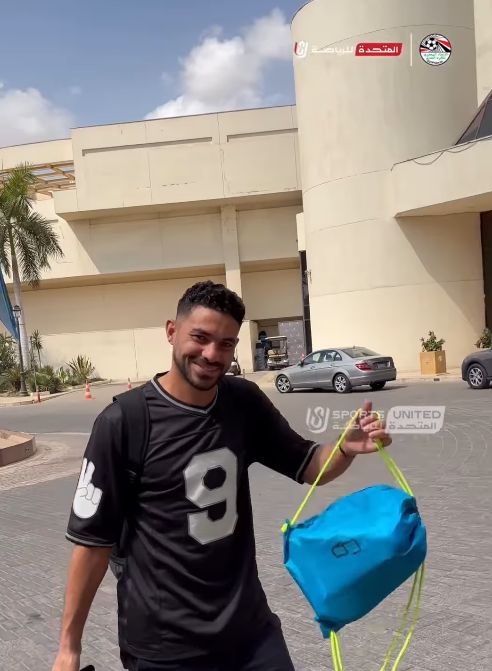بالصور.. وصول لاعبي الأهلي والزمالك إلي معسكر منتخب مصر استعداداً لمباراة جيبوتي في تصفيات كأس العالم - الخليج الان