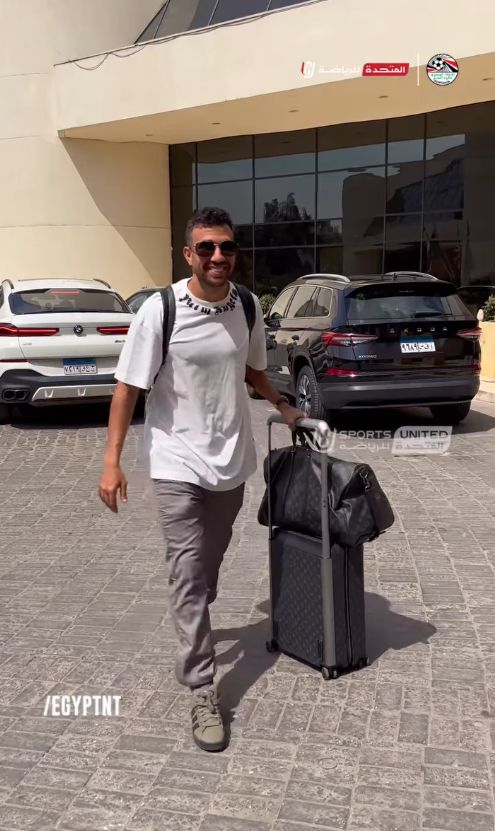 بالصور.. وصول لاعبي الأهلي والزمالك إلي معسكر منتخب مصر استعداداً لمباراة جيبوتي في تصفيات كأس العالم - الخليج الان