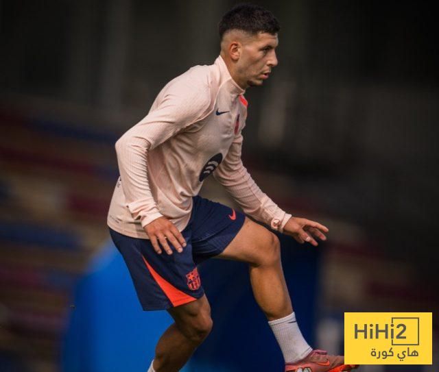 أرقام مهمة قبل مباراة برشلونة وإشبيلية