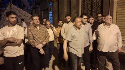 محافظ الشرقية ينتقل لموقع انهيار جزئي لمنزل قديم أثناء تنفيذ قرار الإزالة - الخليج الان