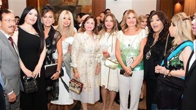 بهذه الكلمات.. هالة صدقي تهنئ هاني رمزي بمناسبة حفل زفاف نجله - الخليج الان