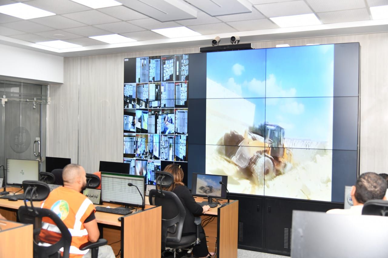 محافظ الفيوم يتابع أعمال المرحلة الثالثة من الموجة الـــ 27 لإزالة التعديات على أملاك الدولة - الخليج الان