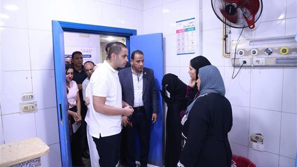 خلال جولة مفاجئة.. نائب وزير الصحة يحيل الطاقم الإداري بمستشفى كفر الشيخ للتحقيق