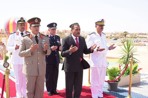 محافظ مطروح يضع إكليل الزهور على أرواح الشهداء خلال الإحتفال بانتصارات أكتوبر - الخليج الان