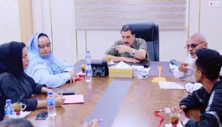 بحث سبل التنسيق المشترك لتنفيذ المشروع الوقائي لمكافحة المخدرات في عدن