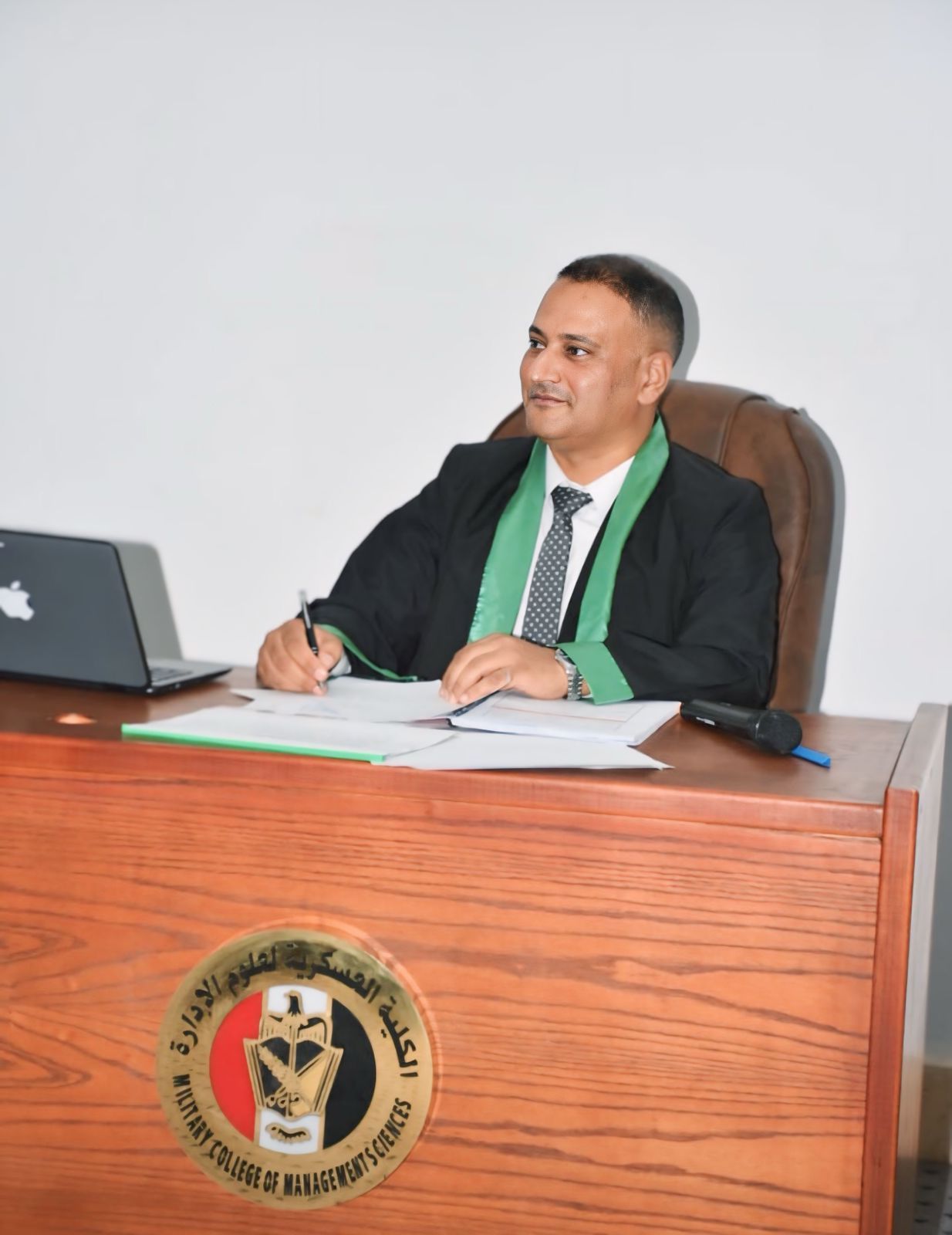 دور النقل الذكي الأخضر في تحقيق التميز المستدام بجامعة حلوان.. رسالة دكتوراة بجامعة حلوان - الخليج الان