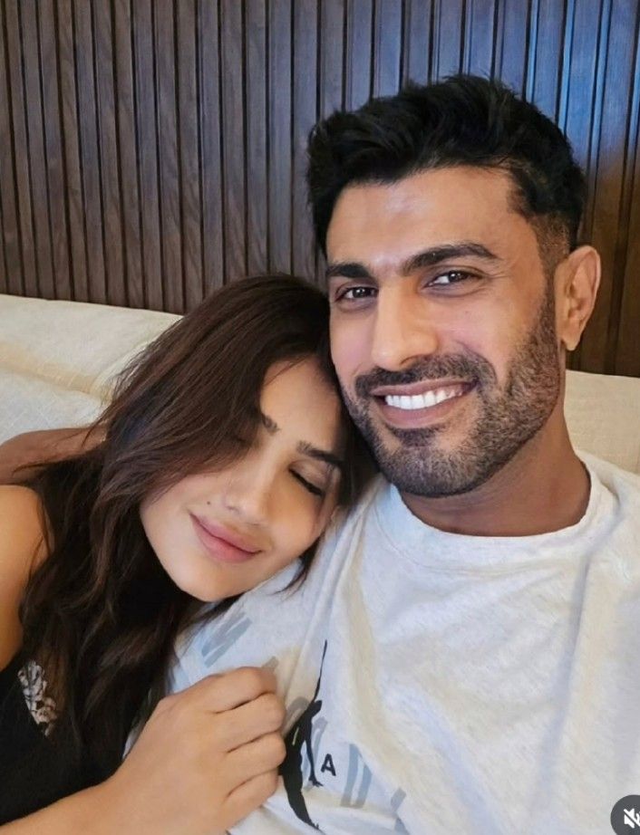 برسالة رومانسية.. محمد سامي يحتفل بعيد زواجه الـ 15 مع مي عمر - الخليج الان