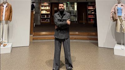 أحمد حاتم يشارك في فعاليات أسبوع الموضة في باريس.. صور - الخليج الان