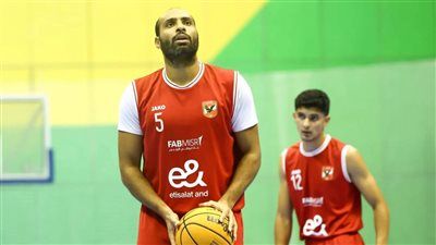 اليوم.. رجال سلة الأهلي يواجه طلائع الجيش في دوري المرتبط - الخليج الان