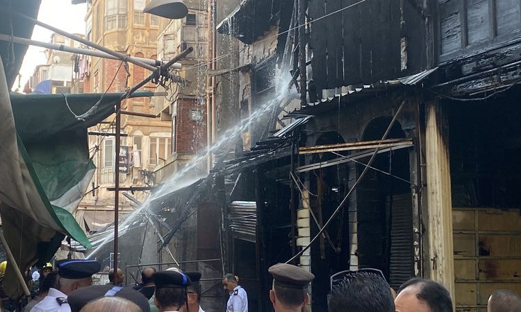 إخماد حريق داخل منزل بالفيوم وإصابة شخص باختناق