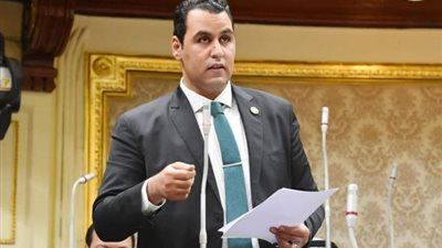 النائب إمام منصور يتقدم بأوراق ترشحه ويحصل على رمز القلم في انتخابات مجلس النواب 2025 - الخليج الان