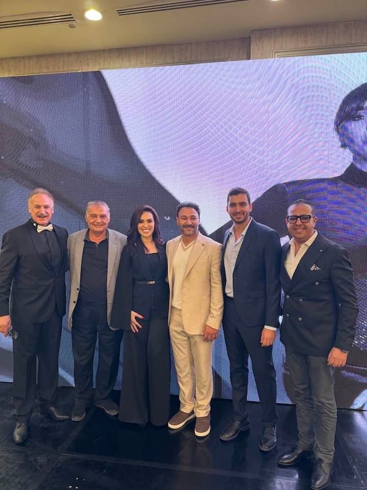 مي فاروق تتصدر التريند بعد احتفالها أمس بألبوم تاريخي - الخليج الان