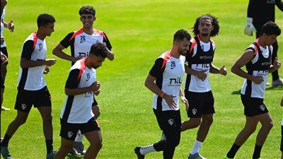 فقرة بدنية قوية للاعبي الزمالك في مران اليوم استعدادًا لمباراة ديكيداها الصومالي - الخليج الان