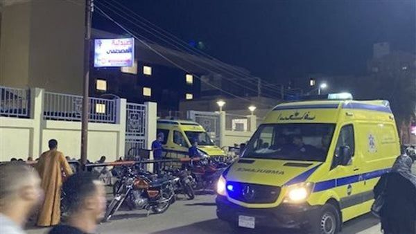 مصرع شخص وإصابة آخر في حادث تصادم بين سيارة وموتوسيكل على طريق الملاحة بالأقصر