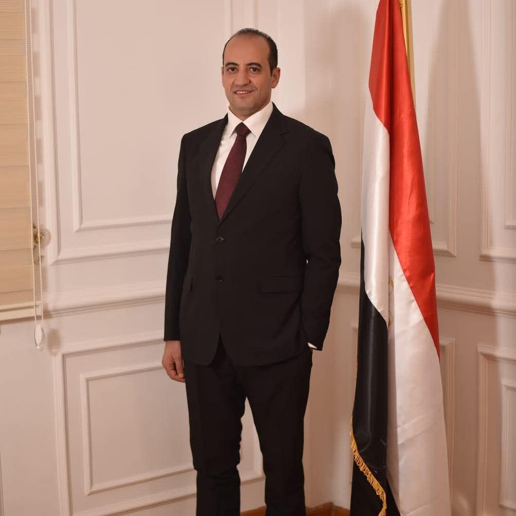 هشام الزهيري بعد تقديم أوراق ترشحه: نهدف إلى برنامج انتخابي يتسق مع رؤية حزب حماة الوطن - الخليج الان