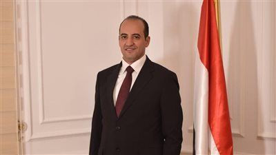 هشام الزهيري بعد تقديم أوراق ترشحه: نهدف إلى برنامج انتخابي يتسق مع رؤية حزب حماة الوطن - الخليج الان