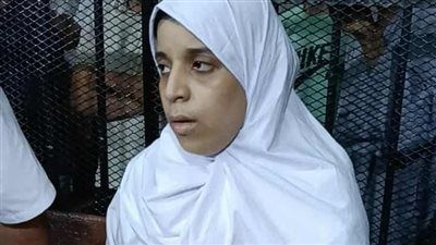 إحالة أوراق الزوجة المتهمة بقتل زوجها وابنائه الـ 6 في دلجا للمفتي - الخليج الان