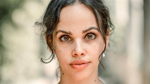 نور عمرو دياب تحتفل بـ عيد ميلاد والدها: بحبك - الخليج الان