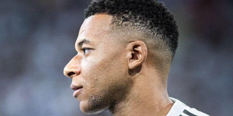 موقف مبابي من اللعب أمام خيتافي