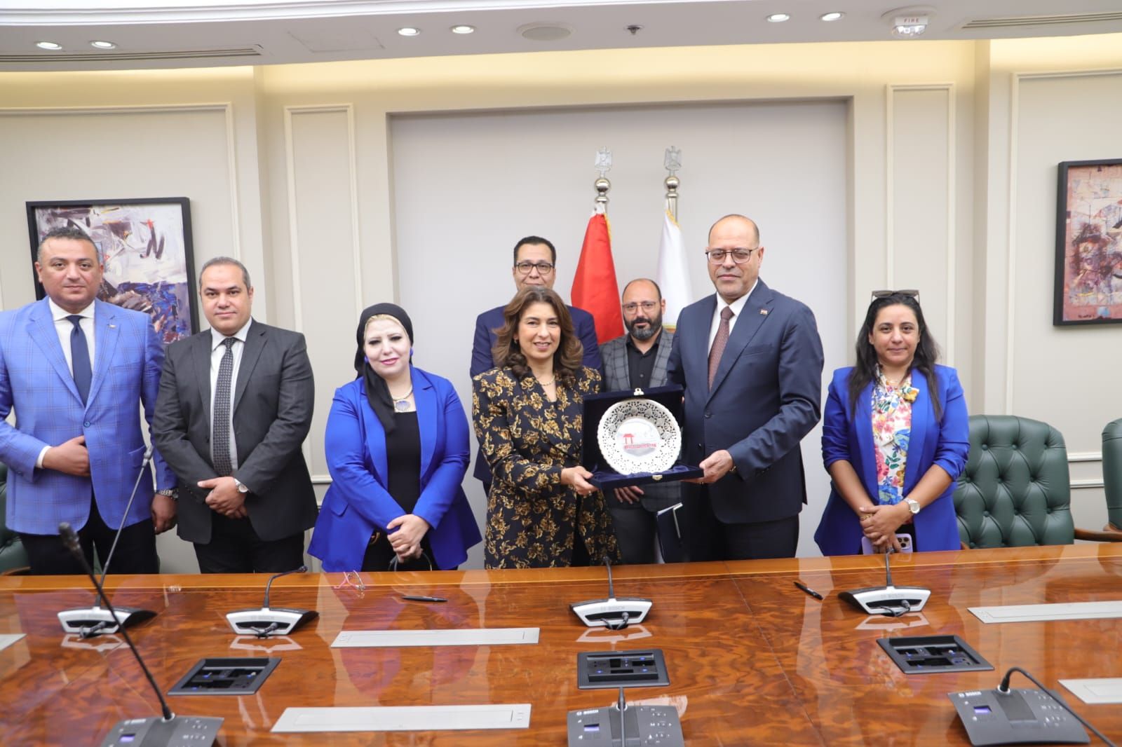 وزارة العمل توقع بروتوكول تعاون مع الجامعة المصرية الصينية لتأهيل الطلاب بمهارات المستقبل ودعم التحول الرقمي - الخليج الان