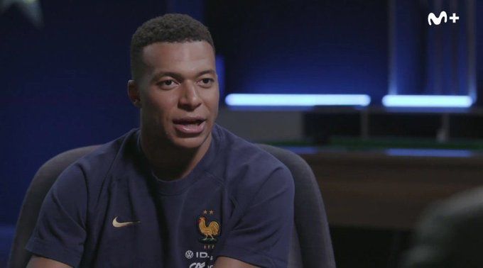 كيليان مبابي: اللعب مع ميسي كان حلمًا تحول إلى واقع.. ومحظوظ لأنني أتلقى نصائح من كريستيانو رونالدو - الخليج الان